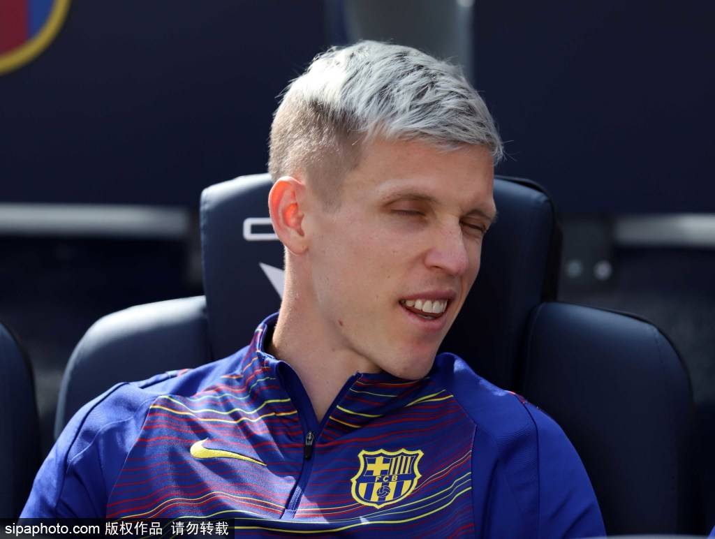 亚马尔情绪高涨：为何这位小将未庆祝巴萨的胜利？